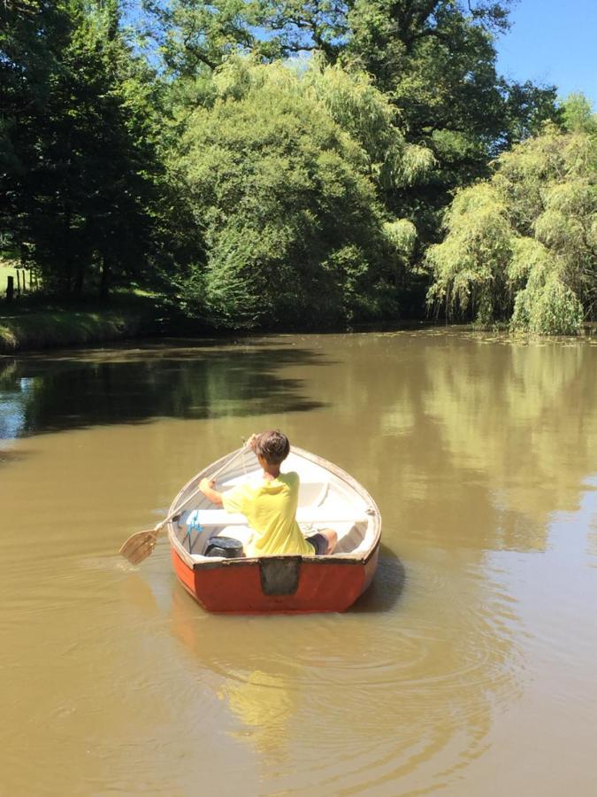 Le Gite Du Petit Renard: A Tranquil Gite With Pool Oradour-Saint-Genest Eksteriør bilde